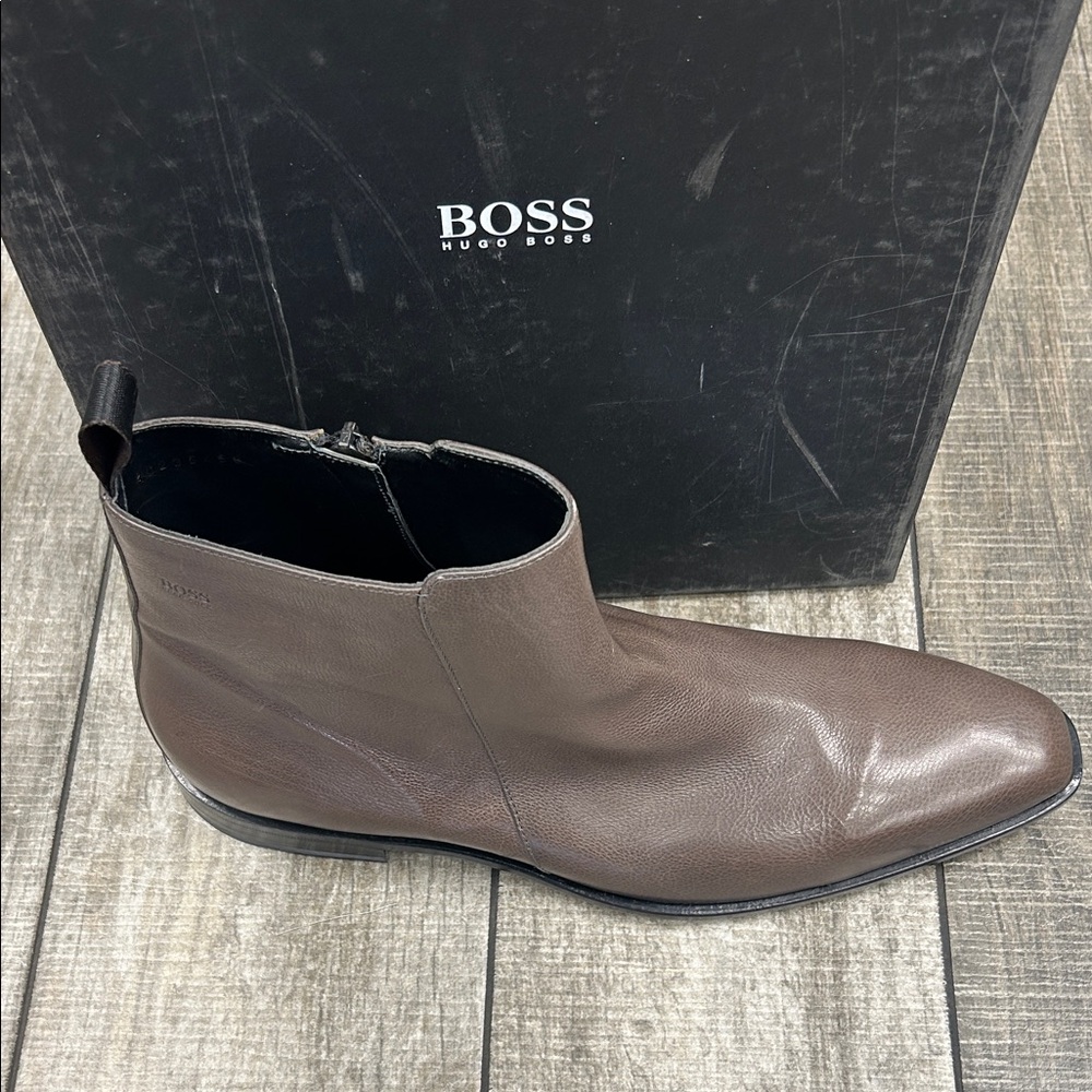 Hugo Boss Men's Light Brown Leather Boots New with Box